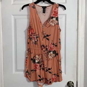 Justify Floral Romper - size medium - pink